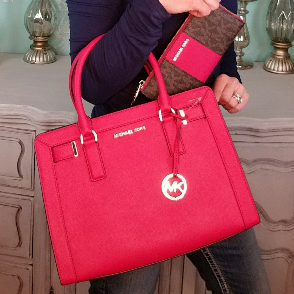 Michael Kors Dillon Satchel TZ MD